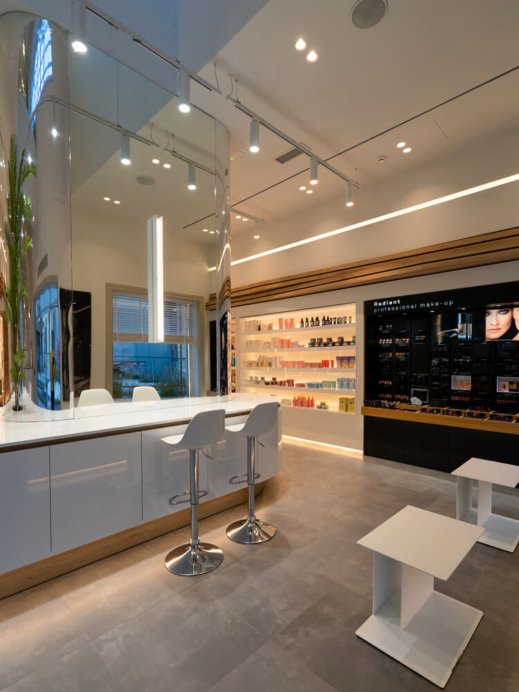 Gloss Beauty Lounge
