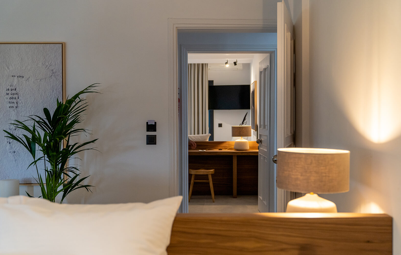 IKAROS SUITES TS11
